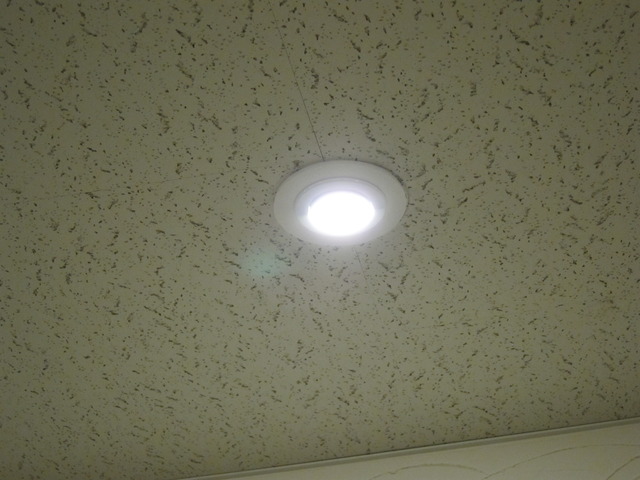 可動型LEDダウンライト 埋込穴Φ75 コンパクト - LED照明・LEDライトパネルの店舗照明通販サイト | エコゾーン Ecozone