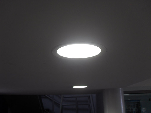 面発光LEDダウンライト 超薄型 埋込穴Φ225 【20W】